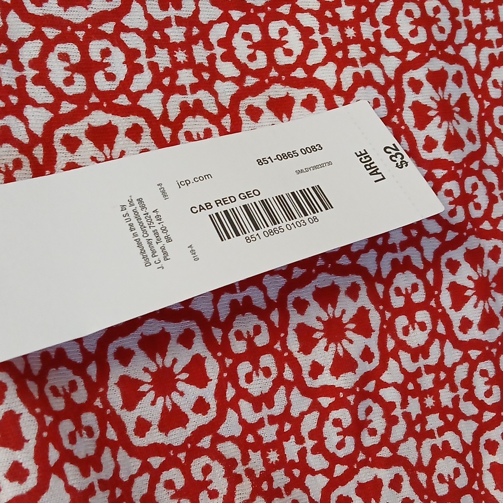 Liz Claiborne Red Patterned Top SZ L Boat Neckline Never worn. - Picture 2 of 4